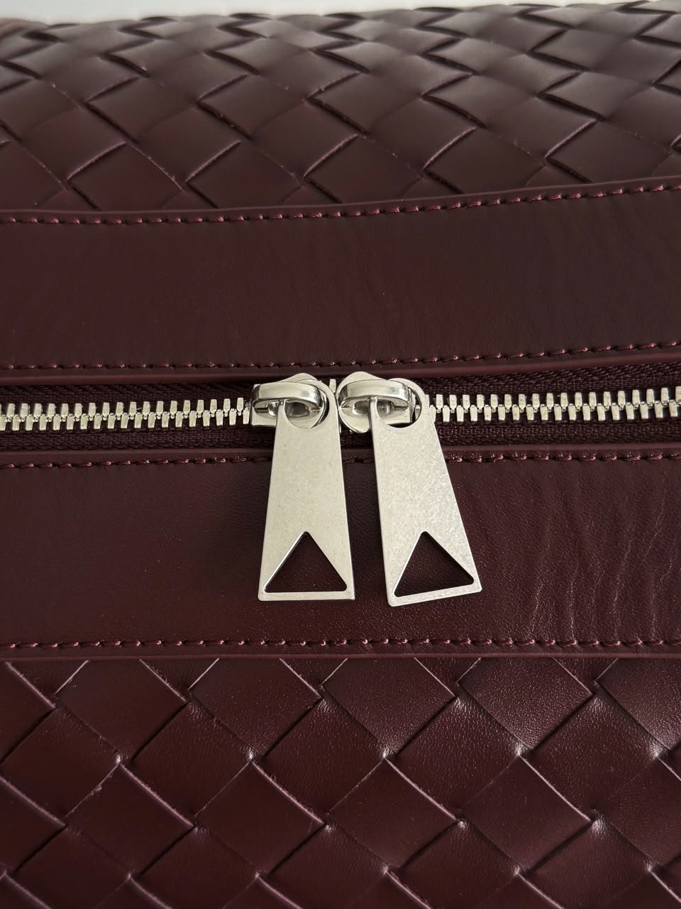 Bottega Veneta Woven Travel Bag - Burgundy