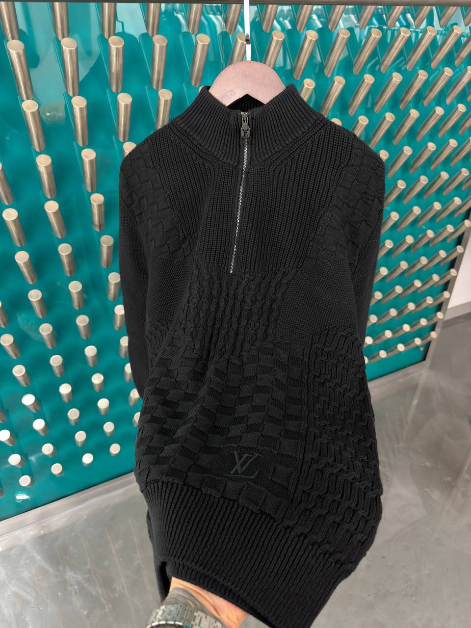 Louis Vuitton Sweater - 