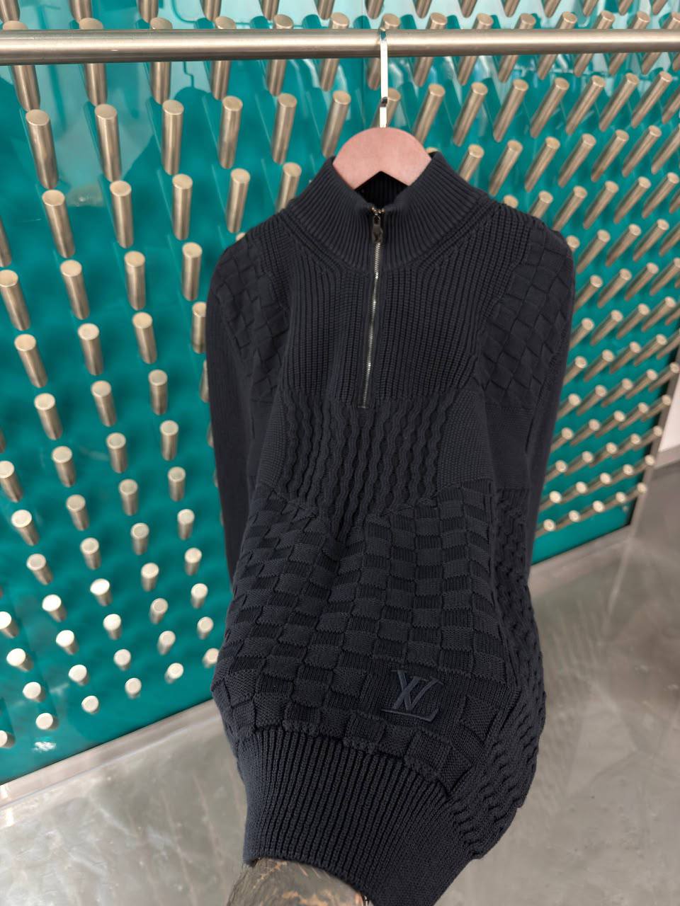 Louis Vuitton Sweater - 