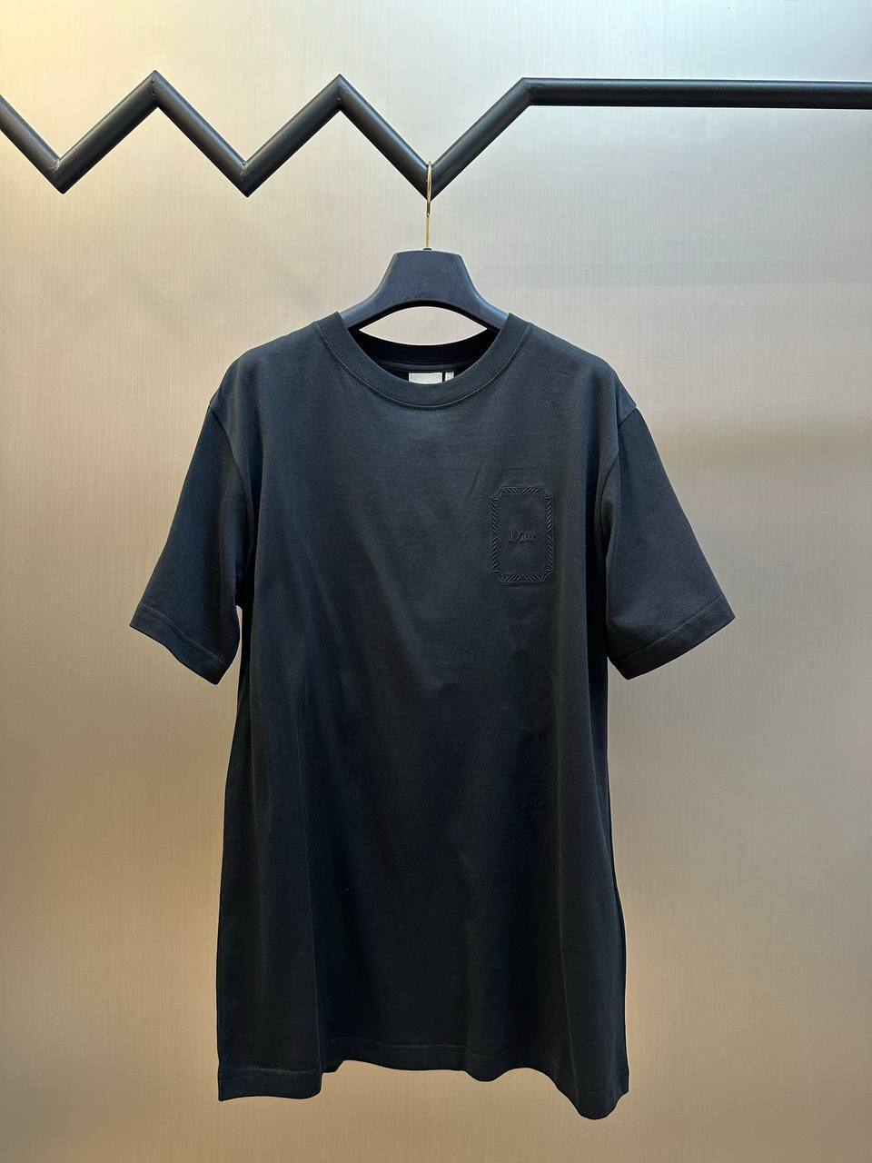 Dior T-shirt . - 