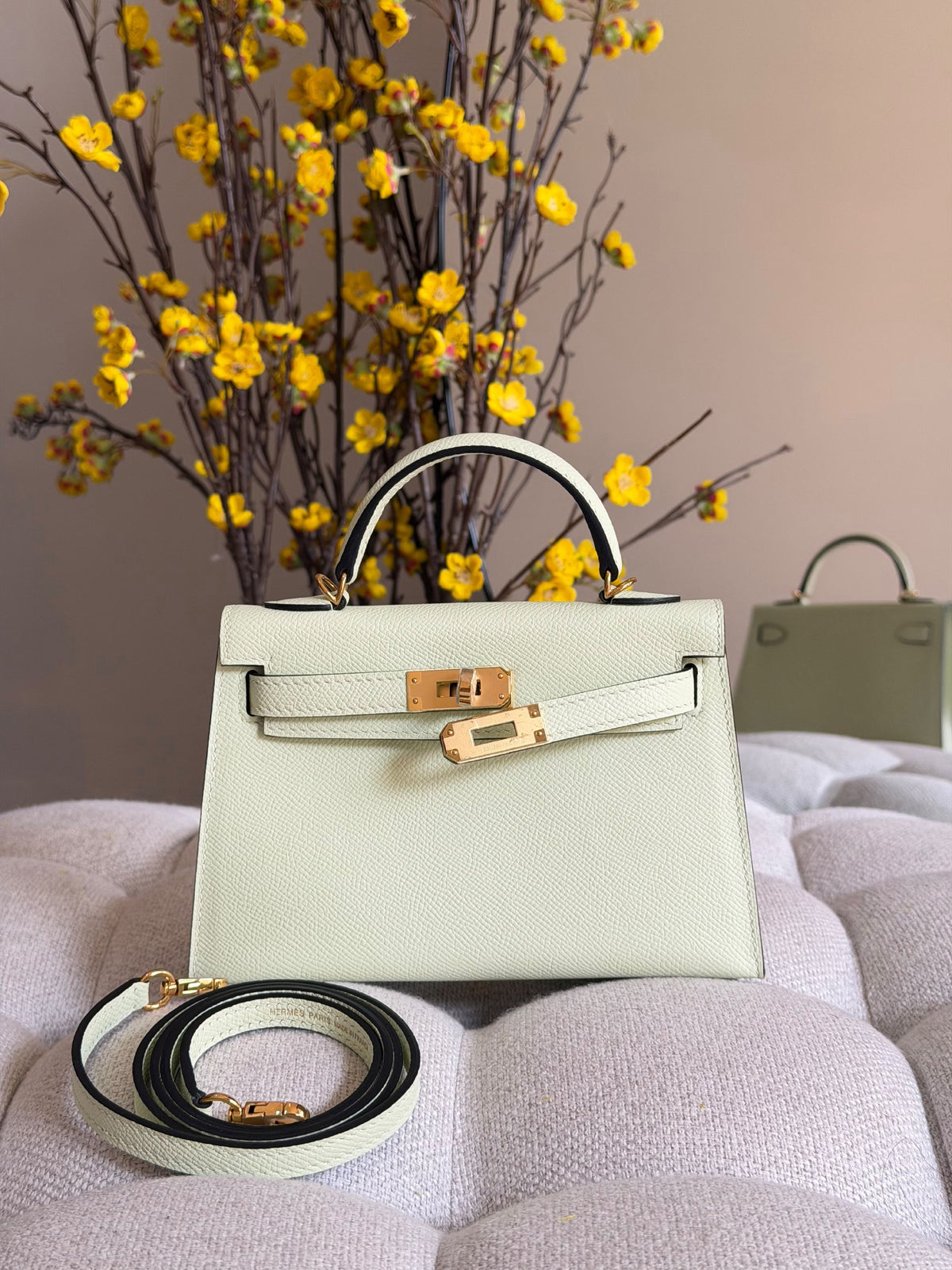 Hermès Top-Handle Handbag - White