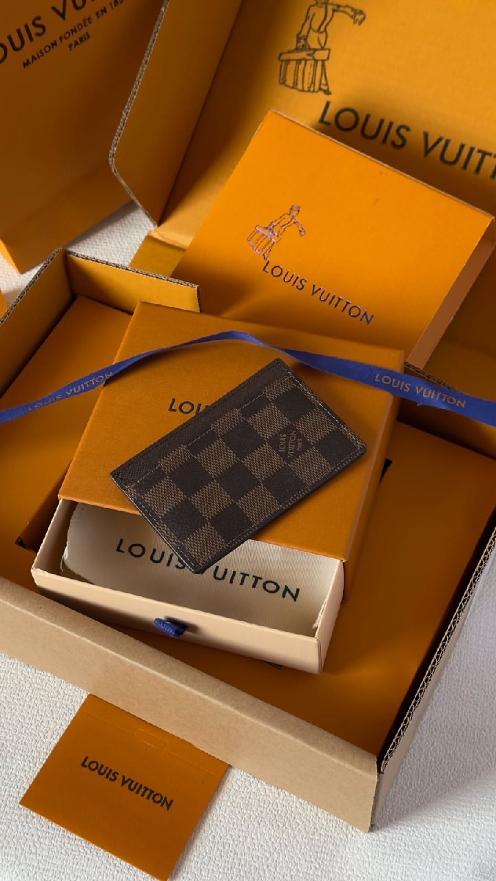 Louis Vuitton Checkered Card Holder - Brown