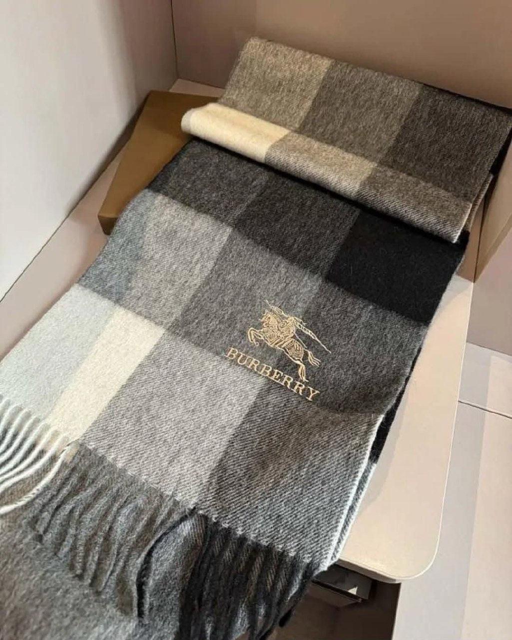 Burberry Scarf Block Check - Grey
