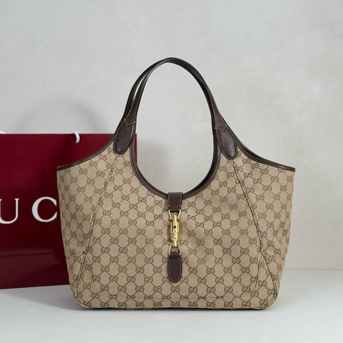 Gucci Shoulder Bag - 