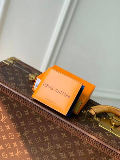 Louis Vuitton Wallet - 