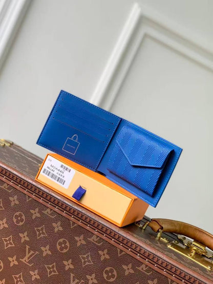 Louis Vuitton Wallet - 
