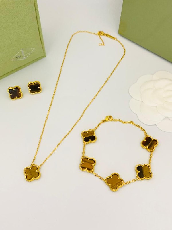 Van Cleef & Arpels Marbled Clover Jewelry Set - Brown