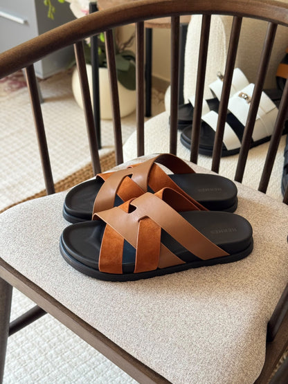 Hermès Slippers - Beige & Brown