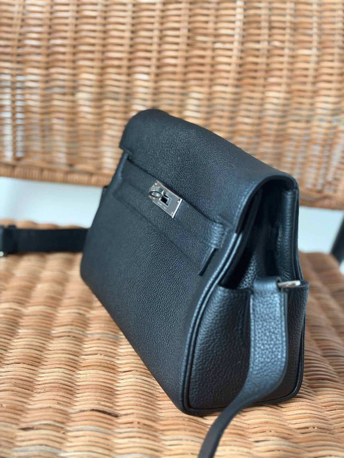 Hermès Crossbody Bag - Black