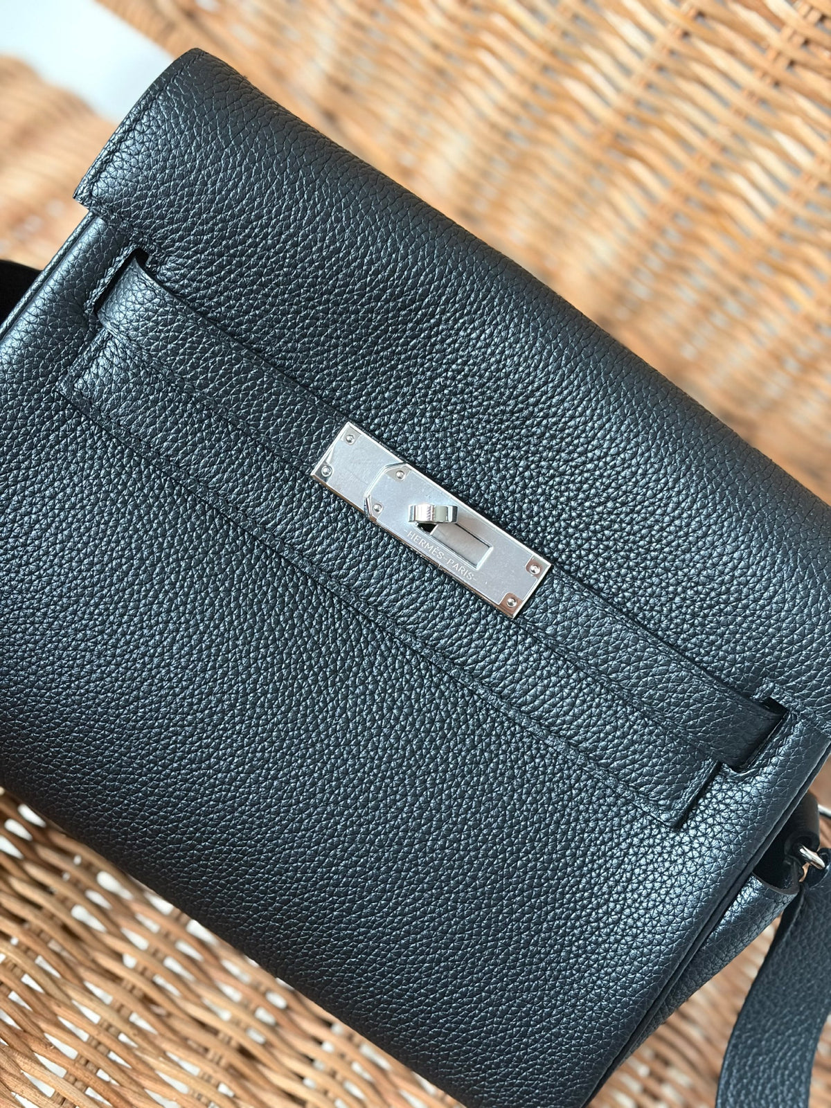 Hermès Crossbody Bag - Black