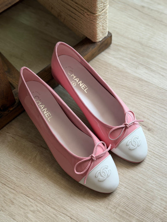 Chanel Ballerina - Pink & White