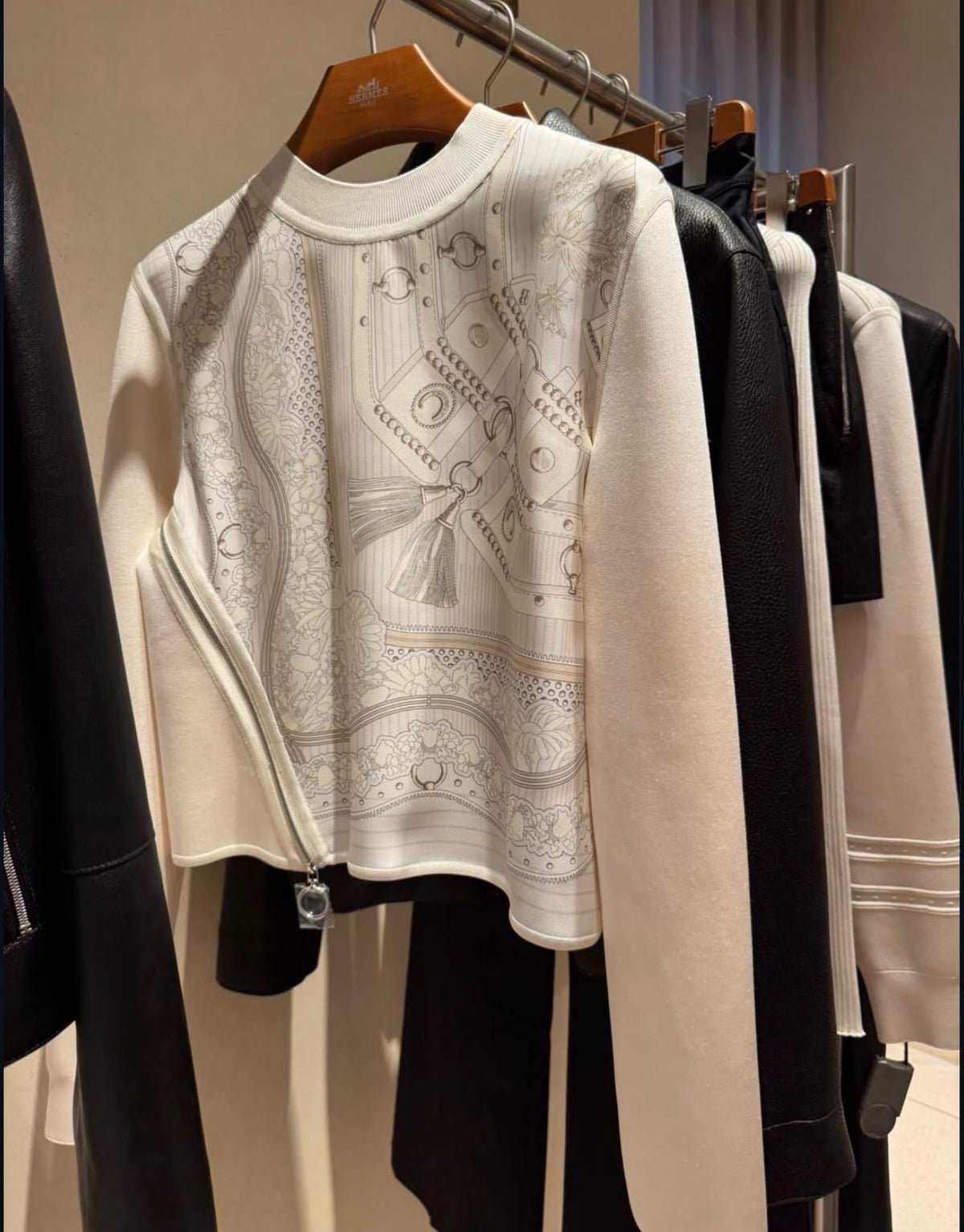 Hermès Sweatshirt - White