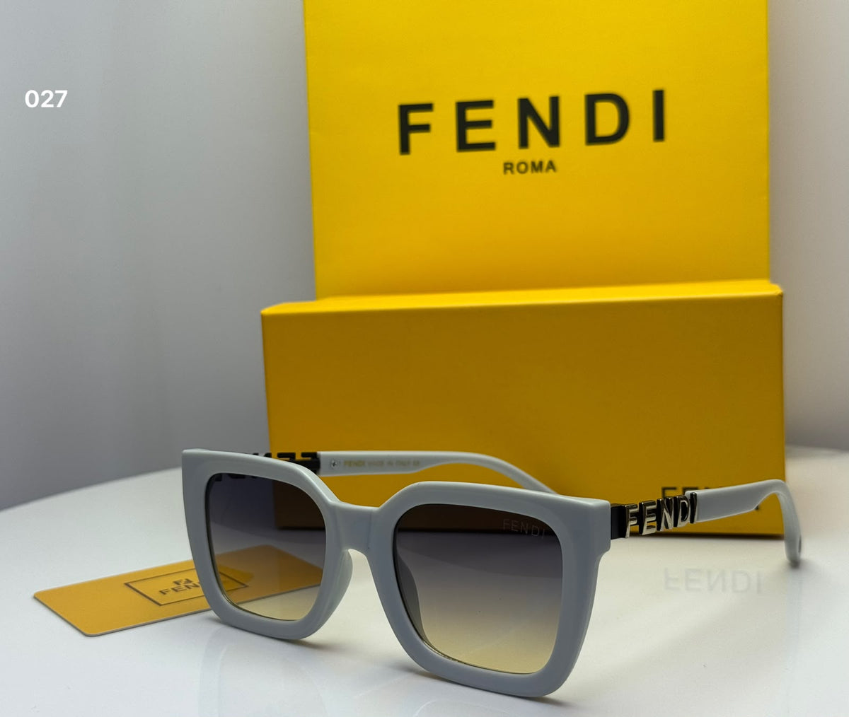 Fendi Square Sunglasses - 