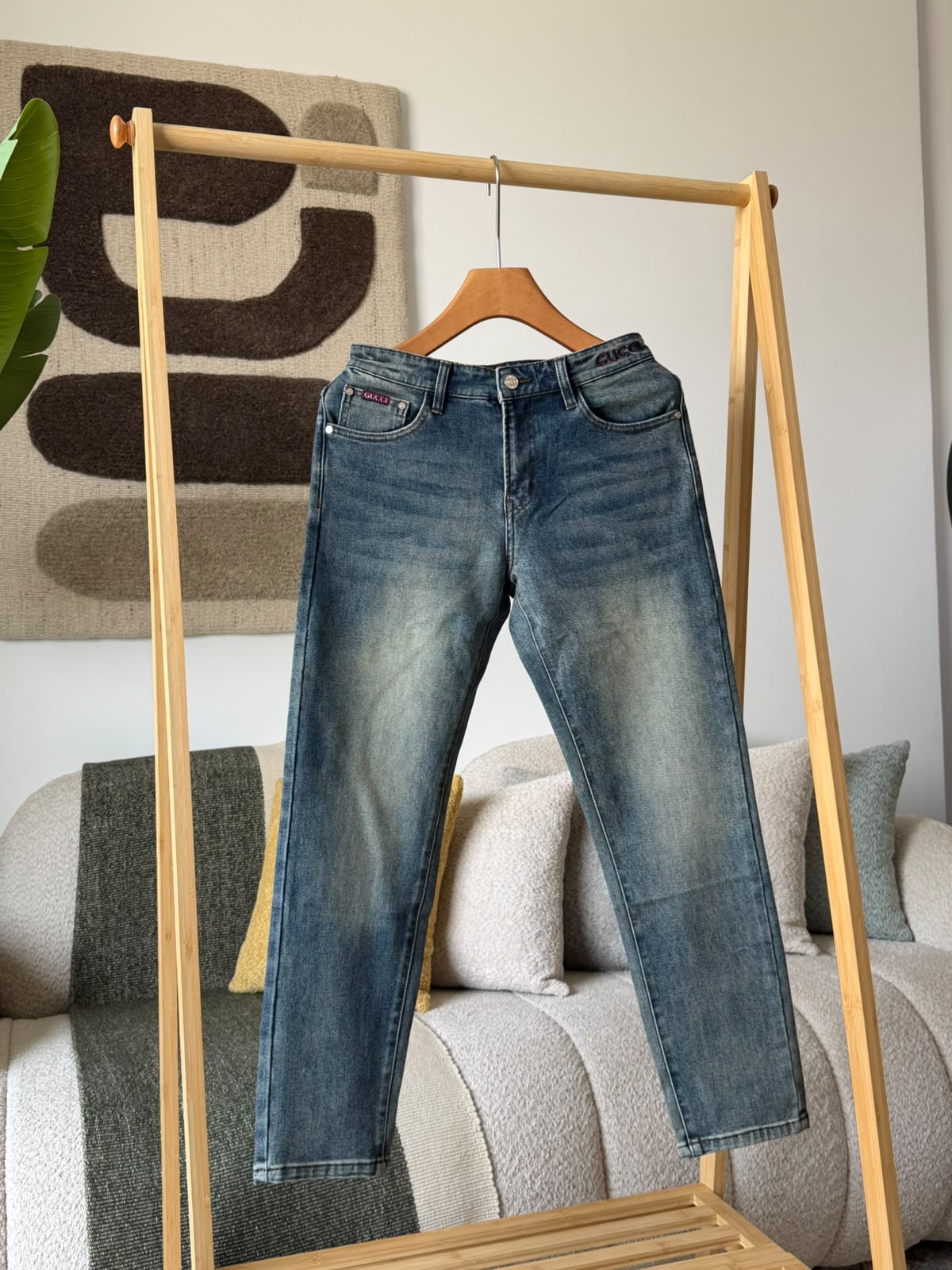 Gucci Jeans Pants Embroidered Logo - Blue