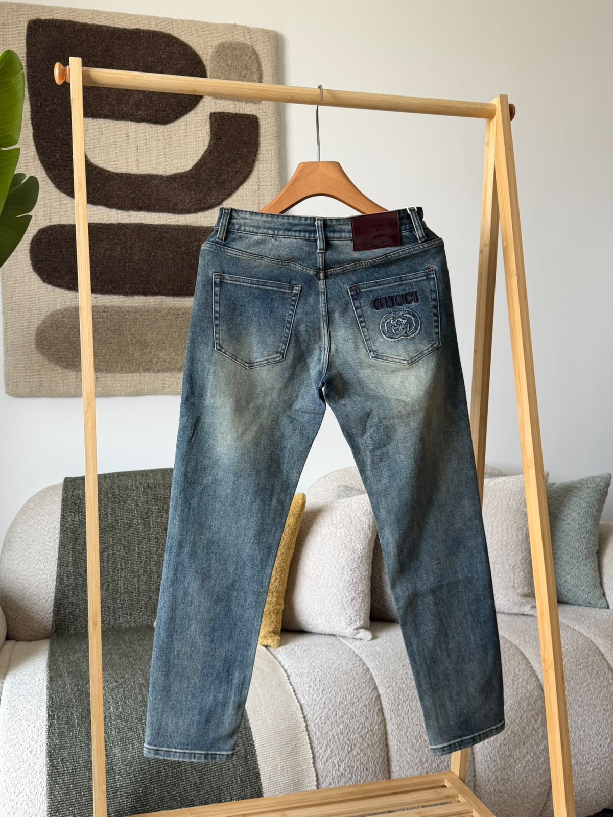 Gucci Jeans Pants Embroidered Logo - Blue