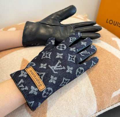 Supreme Gloves - Navy Monogram