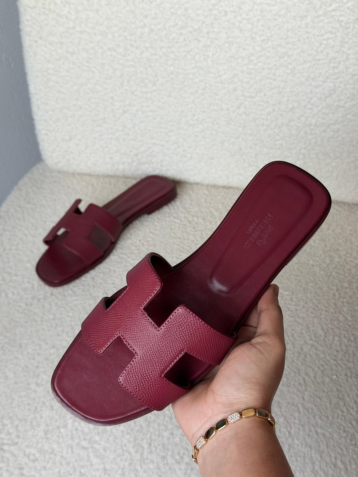 Hermès Slippers - Burgundy