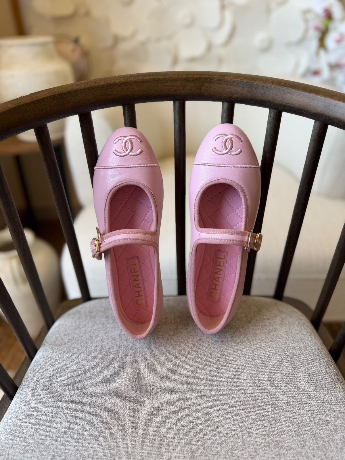 Chanel Slippers - Pink
