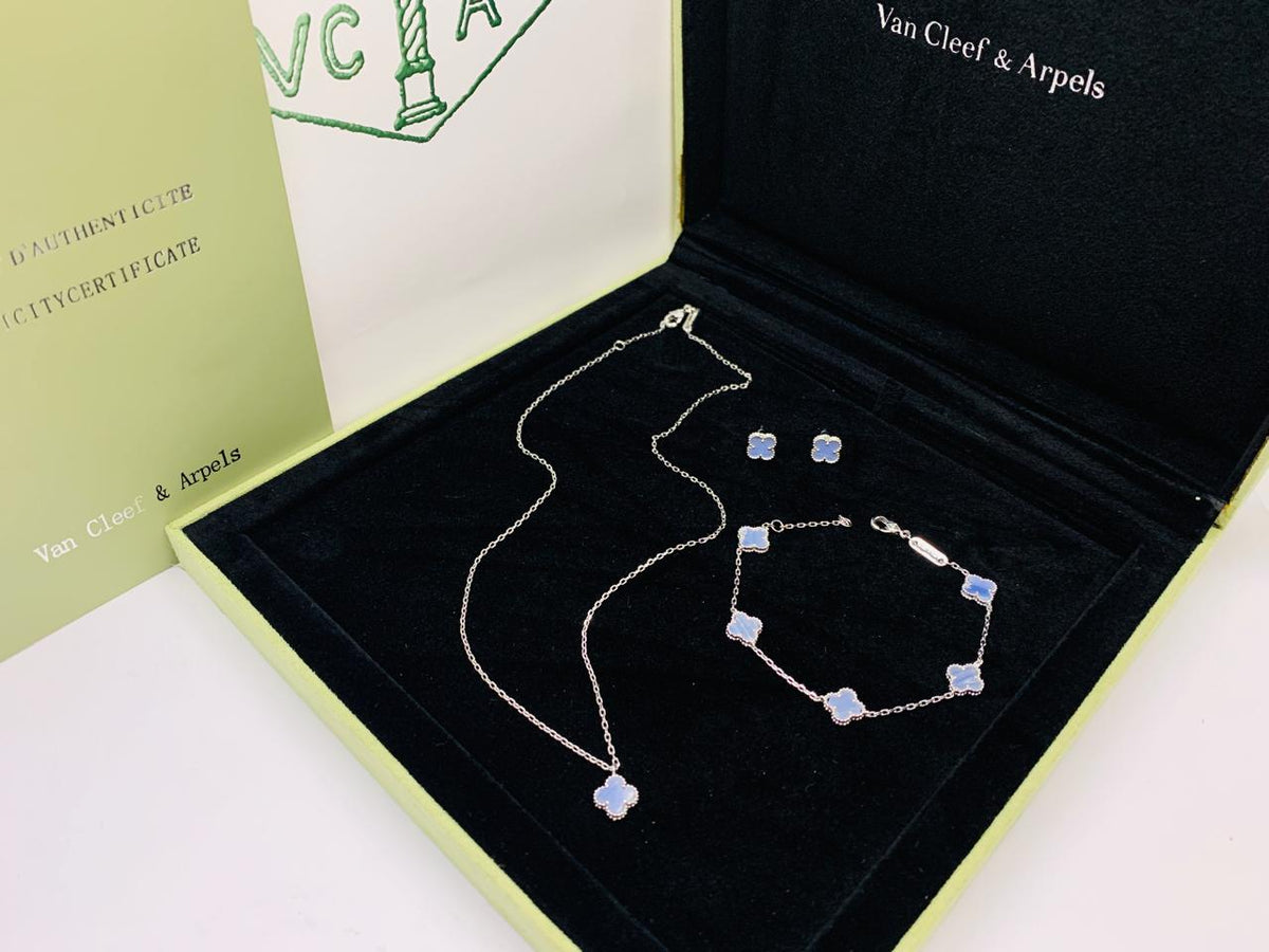 Van Cleef & Arpels Clover Jewelry Set - Light Blue