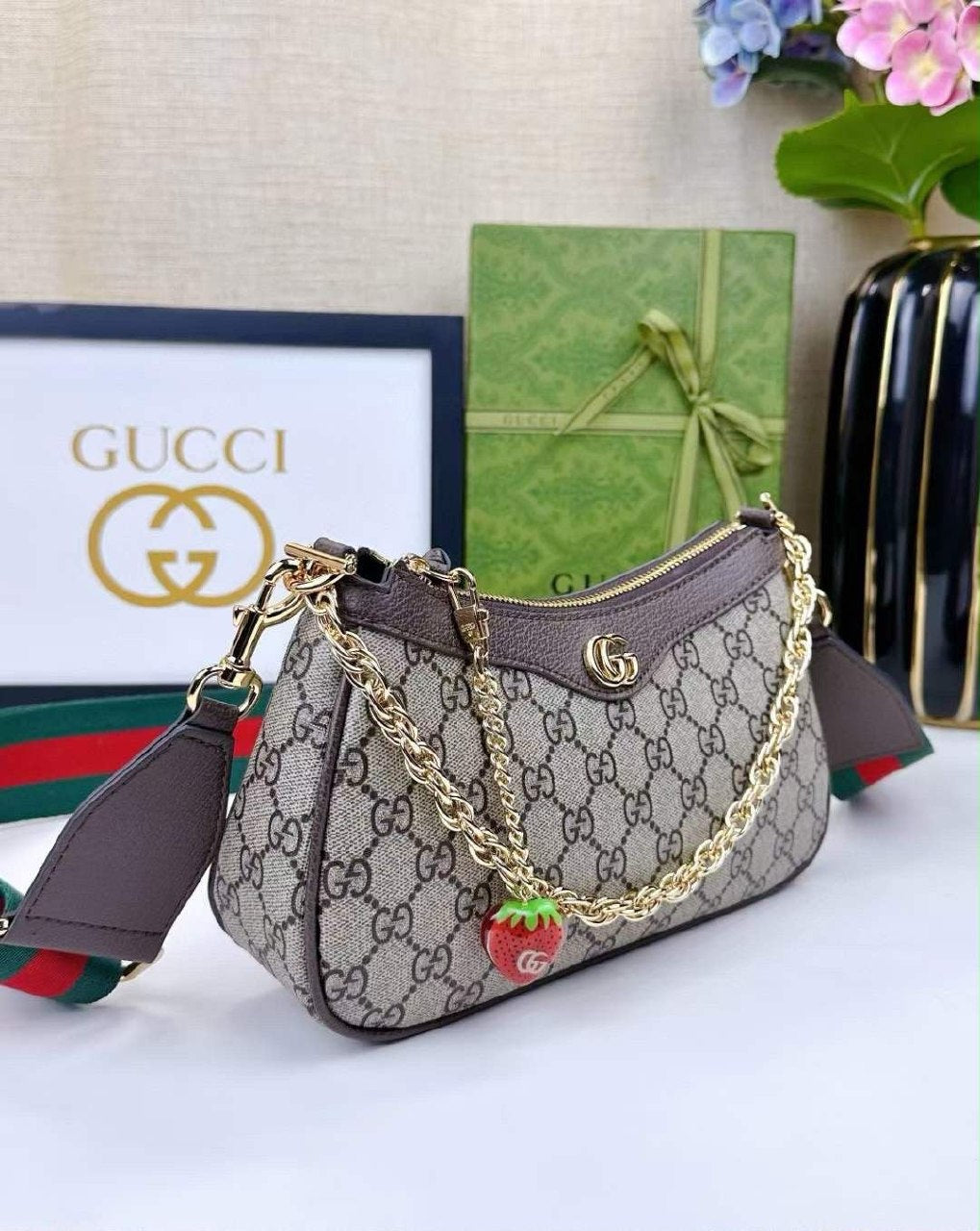 Gucci Chain-Accent Shoulder Bag - Dark Grey
