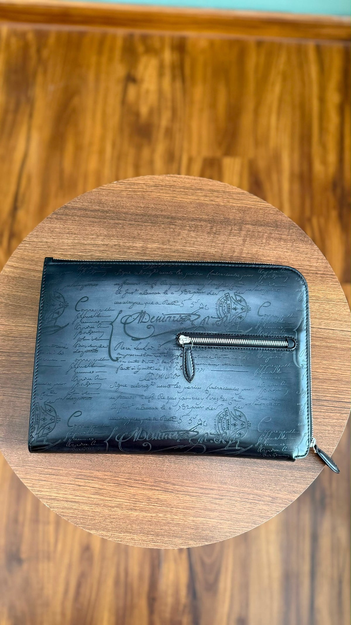 Berluti Nino TGM Clutch - Navy Embossed