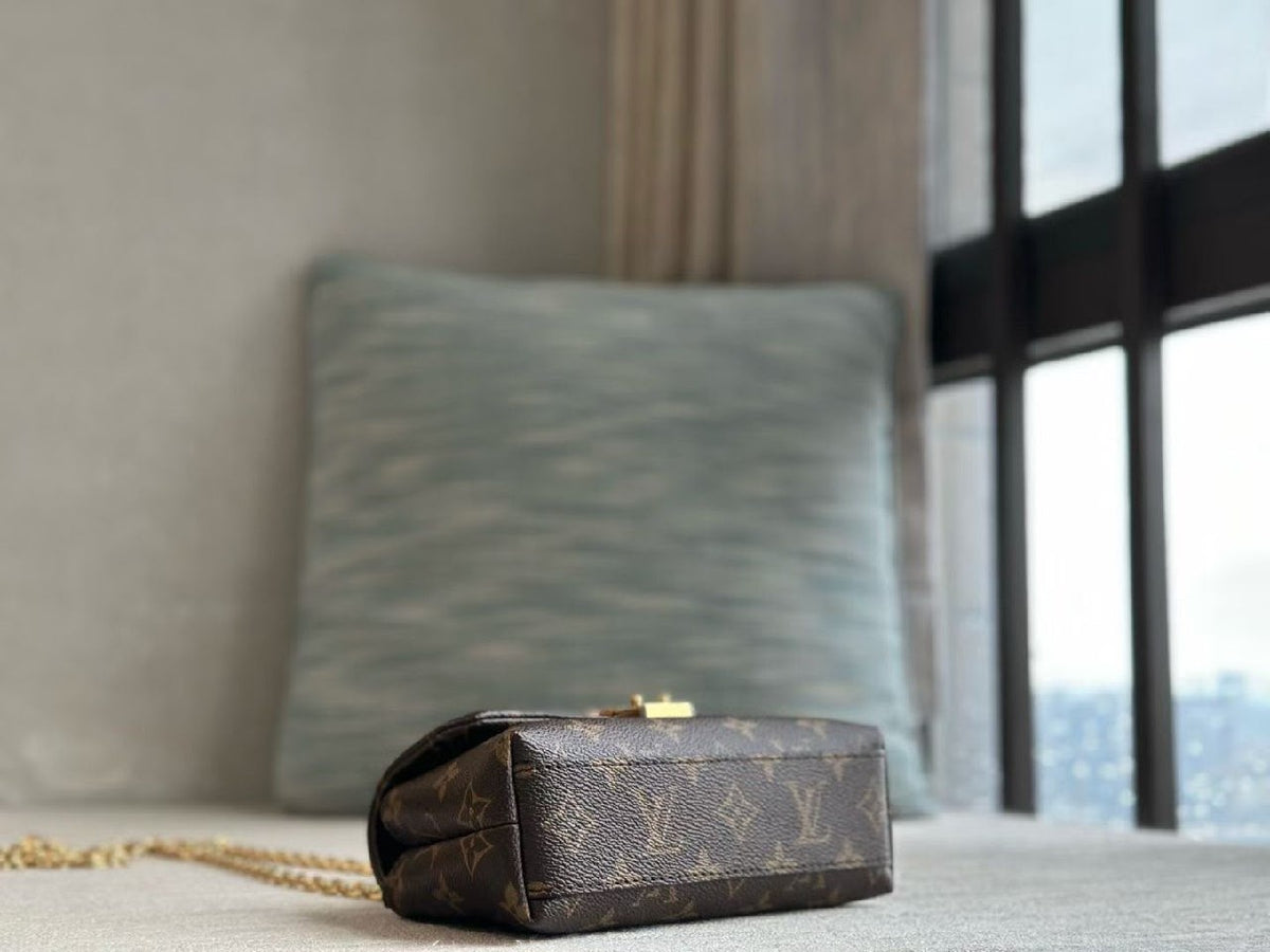 Louis Vuitton Handbag - Brown