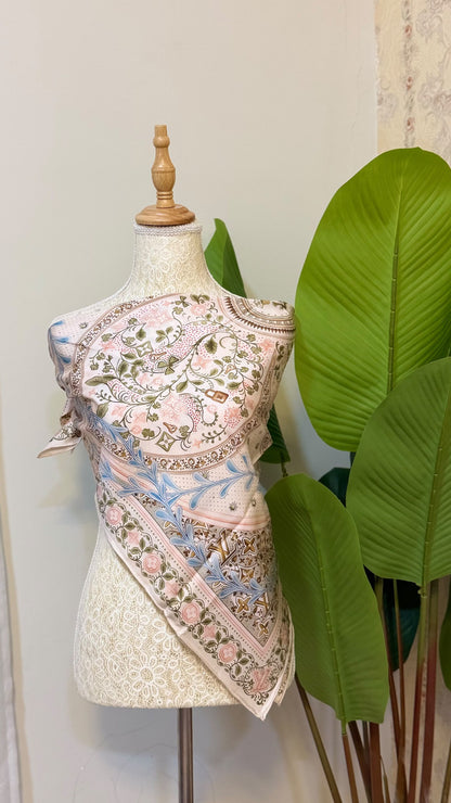 Louis Vuitton Ornamental Medallion Scarf - White