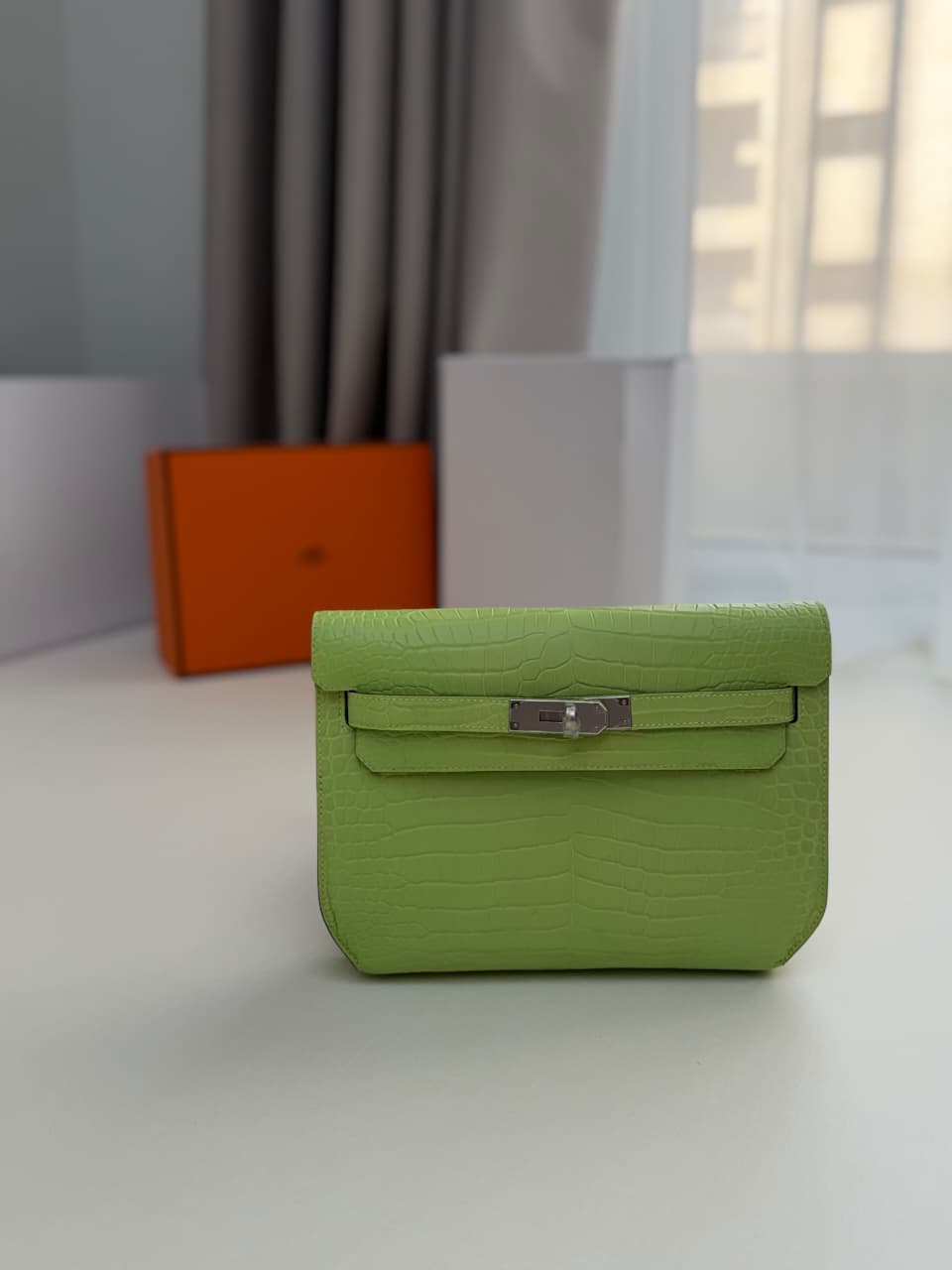 Hermès Clutch - Green Embossed