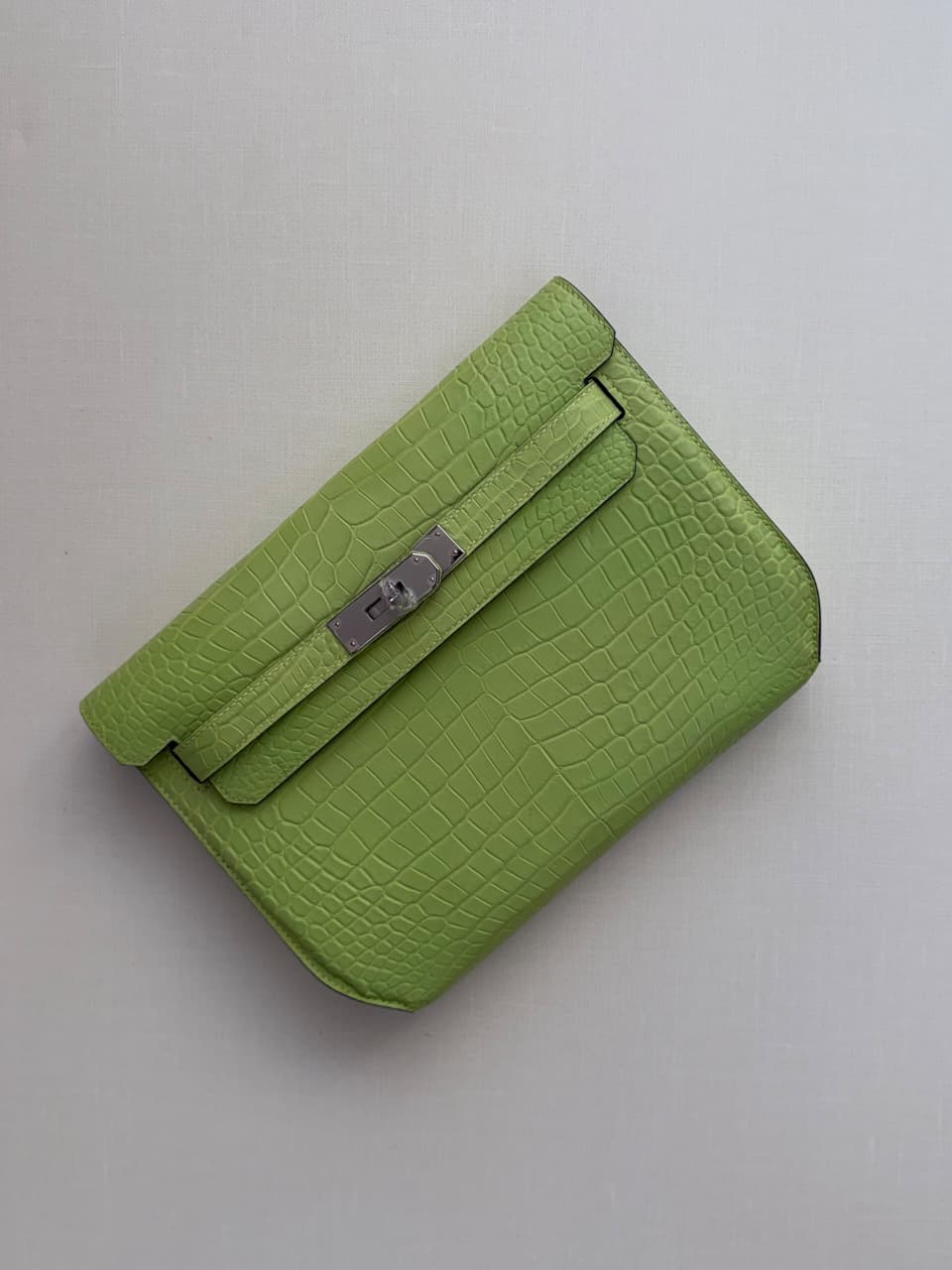 Hermès Clutch - Green Embossed