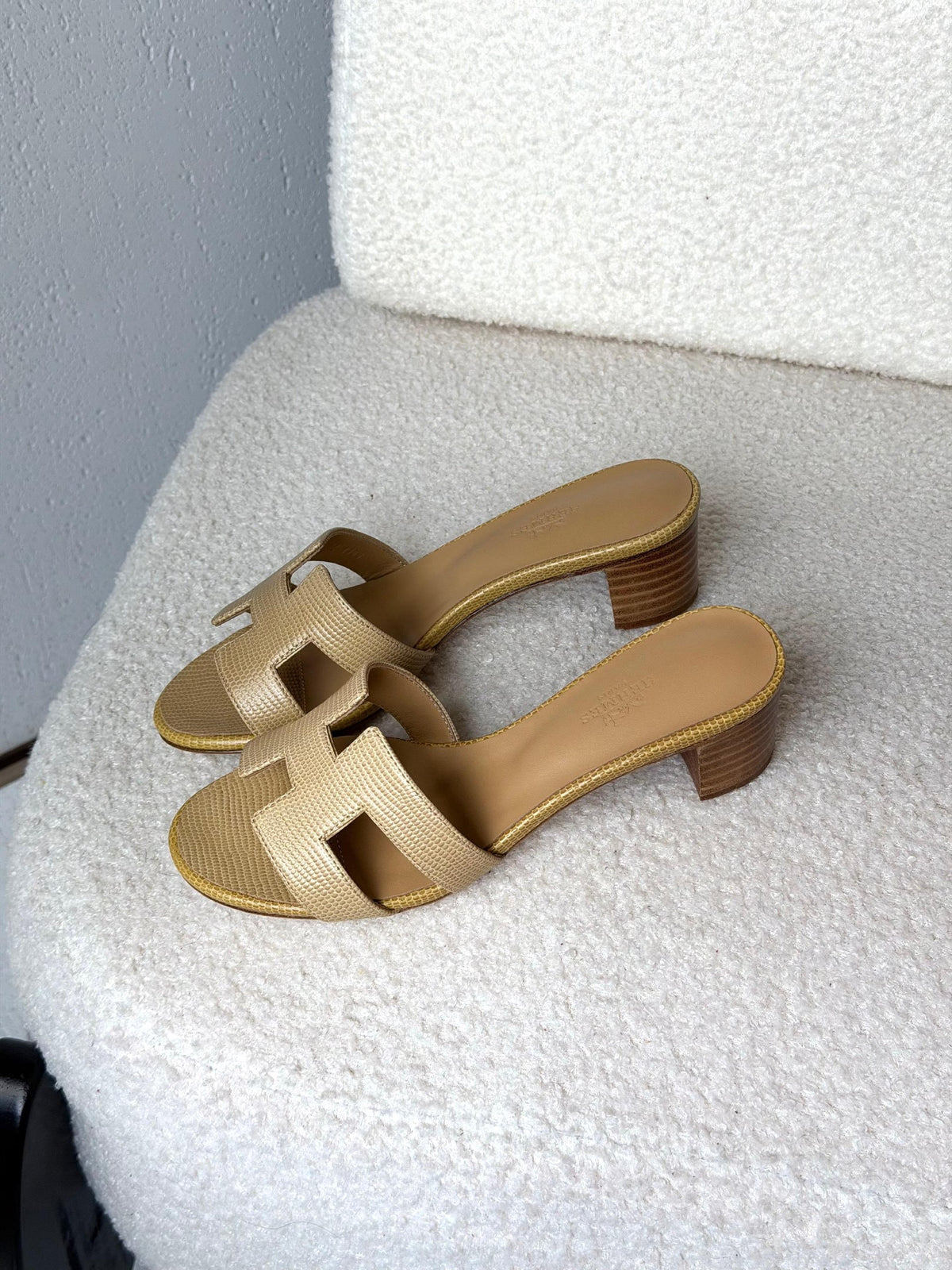 Hermès H-Cutout Heels - Beige