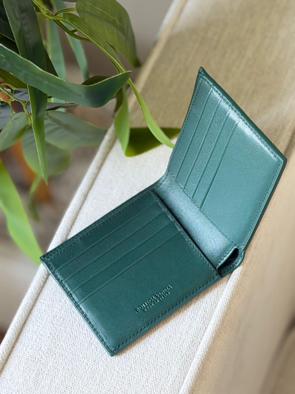 Bottega Veneta Card Slot Wallet - Green Embossed