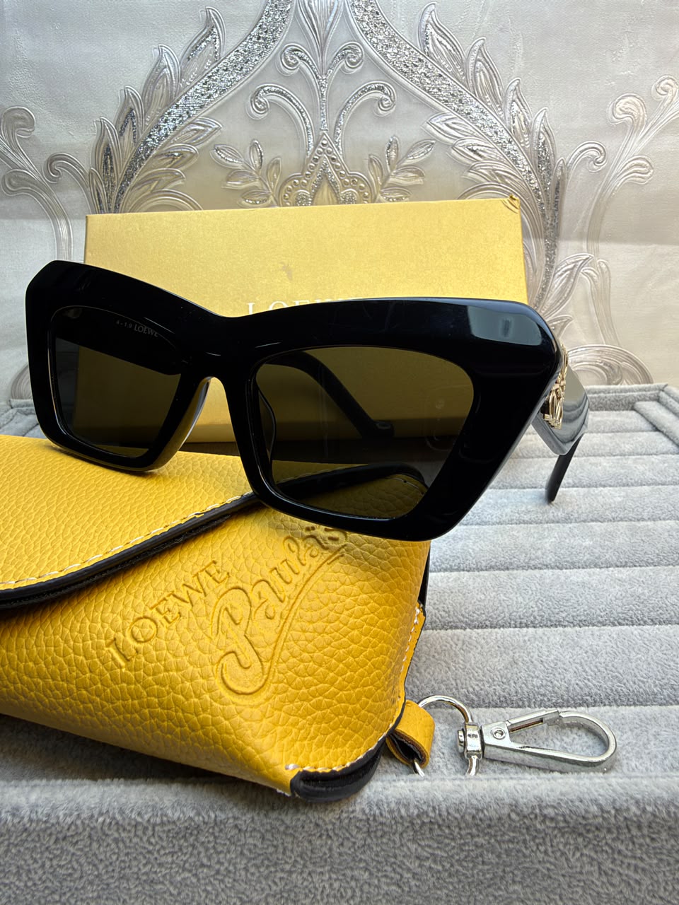 Loewe Angular Cat-Eye Sunglasses - 