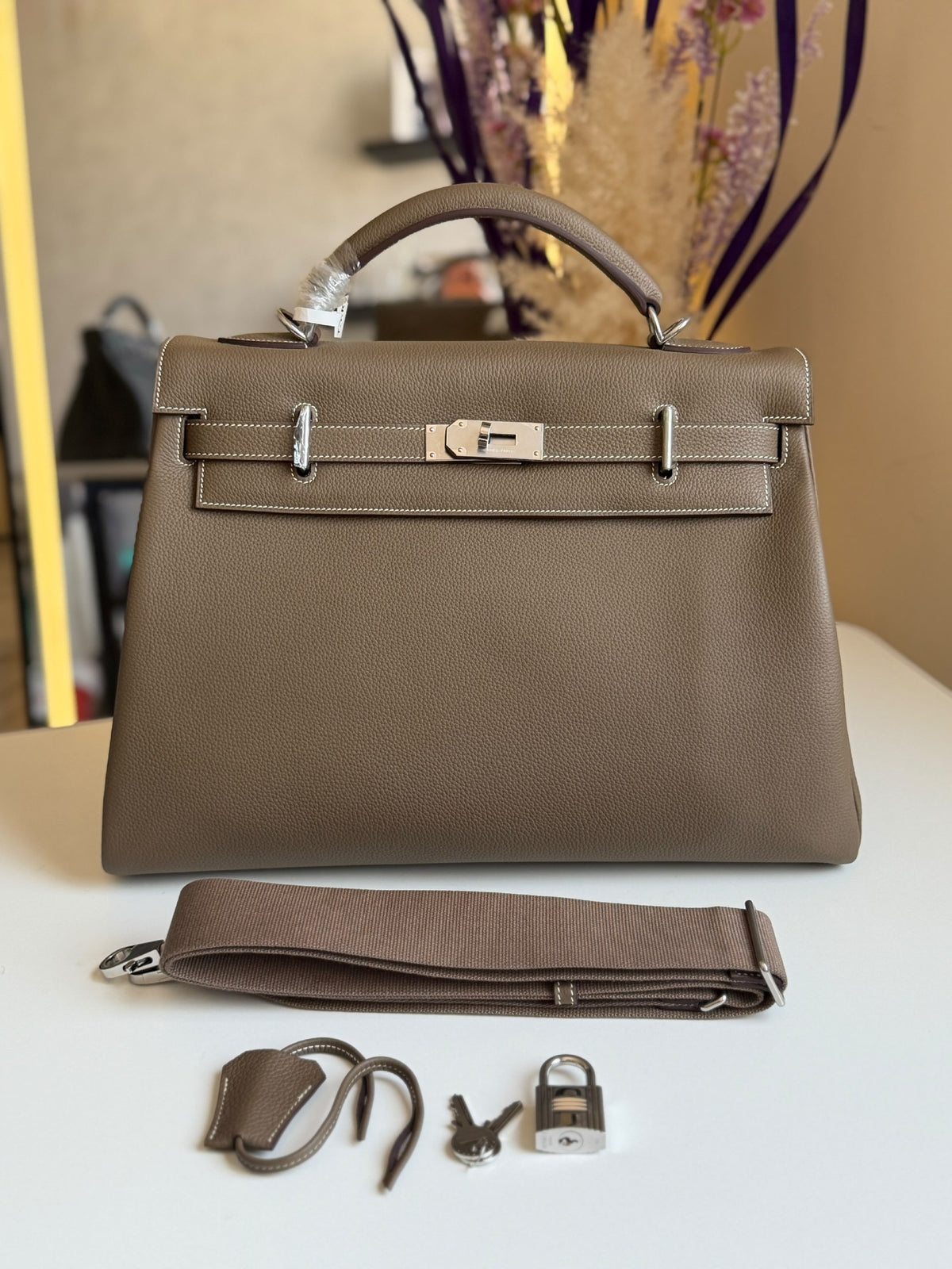 Hermes Handbag - Beige