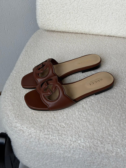 Gucci Slippers - Brown