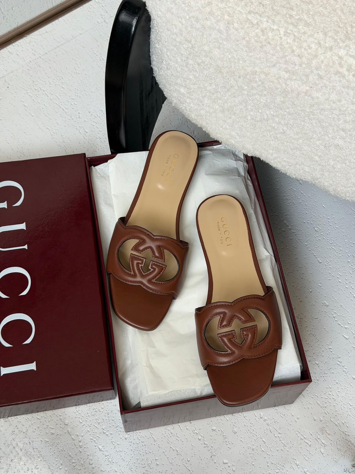 Gucci Slippers - Brown