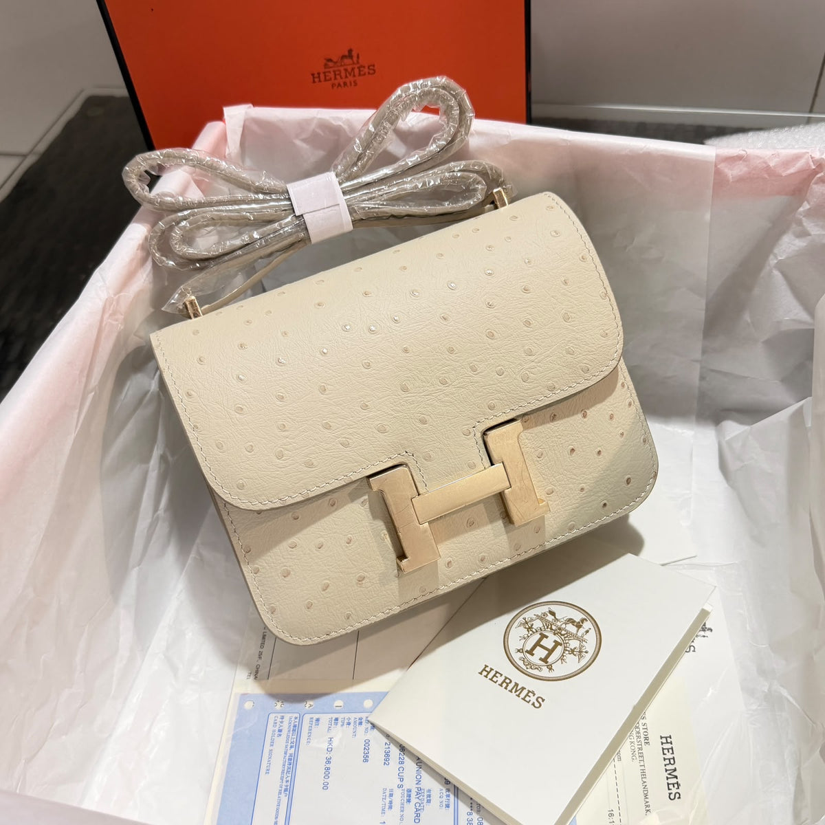 Hermès Shoulder Bag - White Embossed