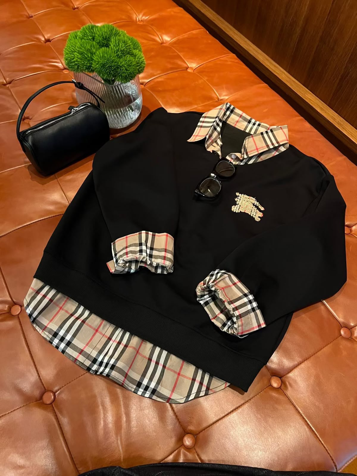 Burberry Sweatshirt - Black