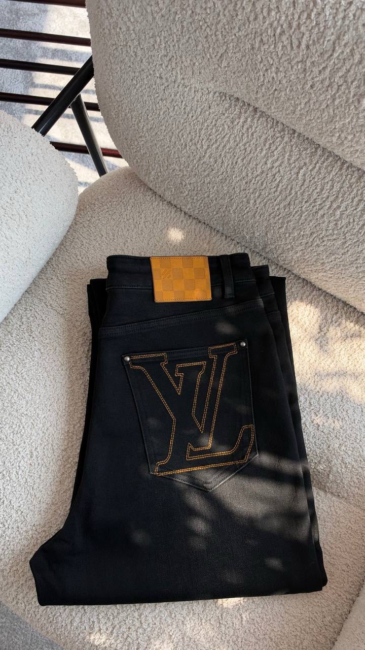 Louis Vuitton Embroidered-Logo Jeans Pants - Black