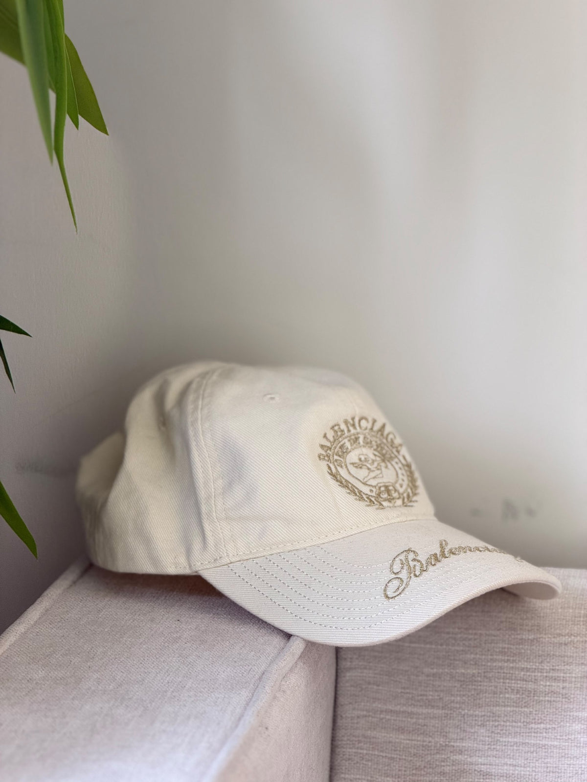 Balenciaga Crest-Logo Cap - White