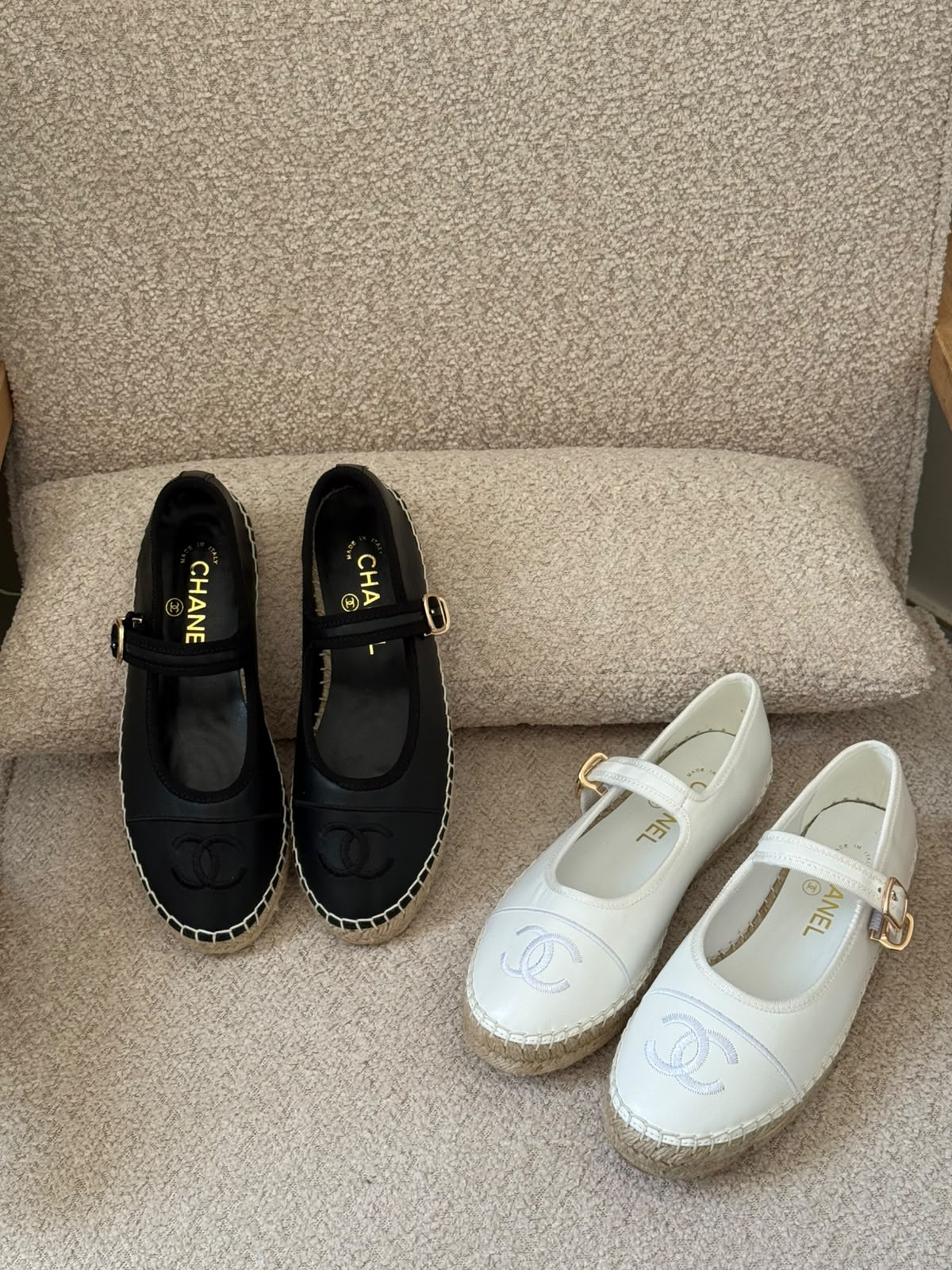Chanel Ballerina - White, Black