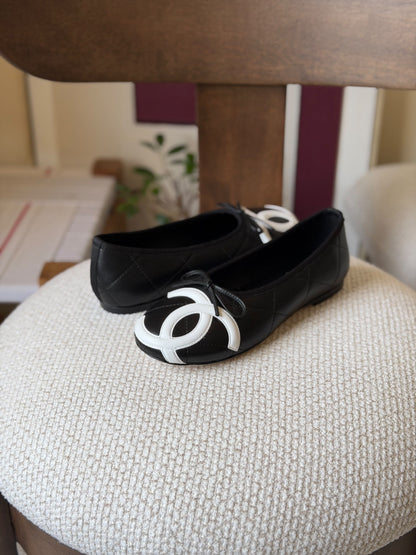 Chanel Slippers - Black
