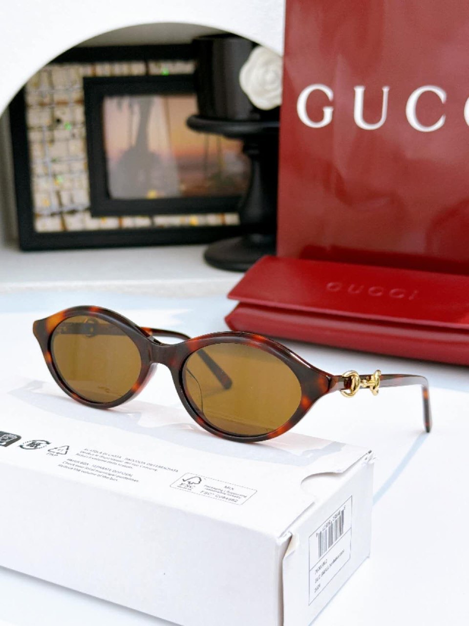 Gucci Oval Sunglasses - 