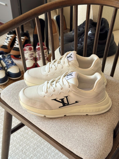 Louis Vuitton Sneakers - White