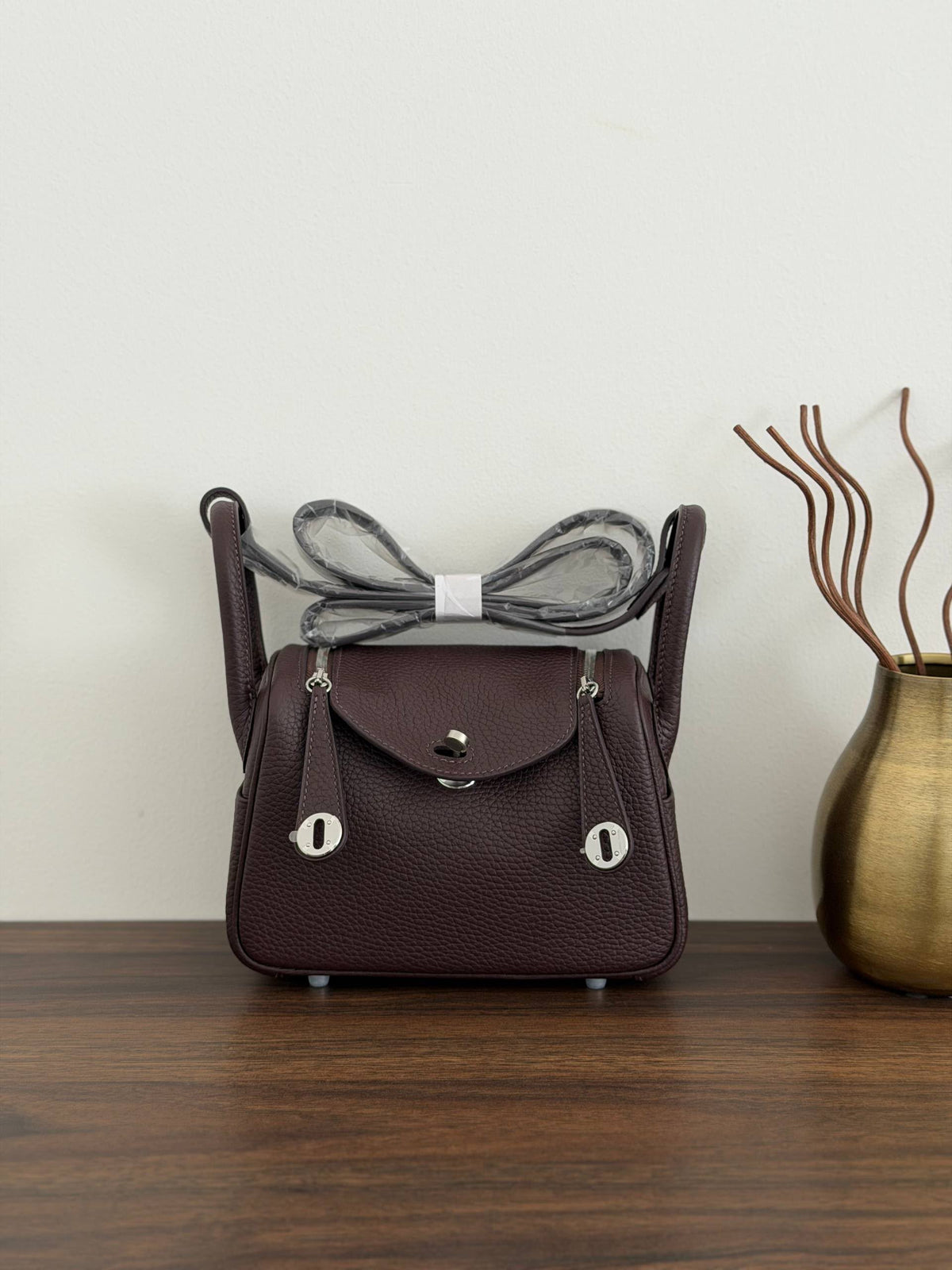 Hermès Lindy Shoulder Bag - Burgundy