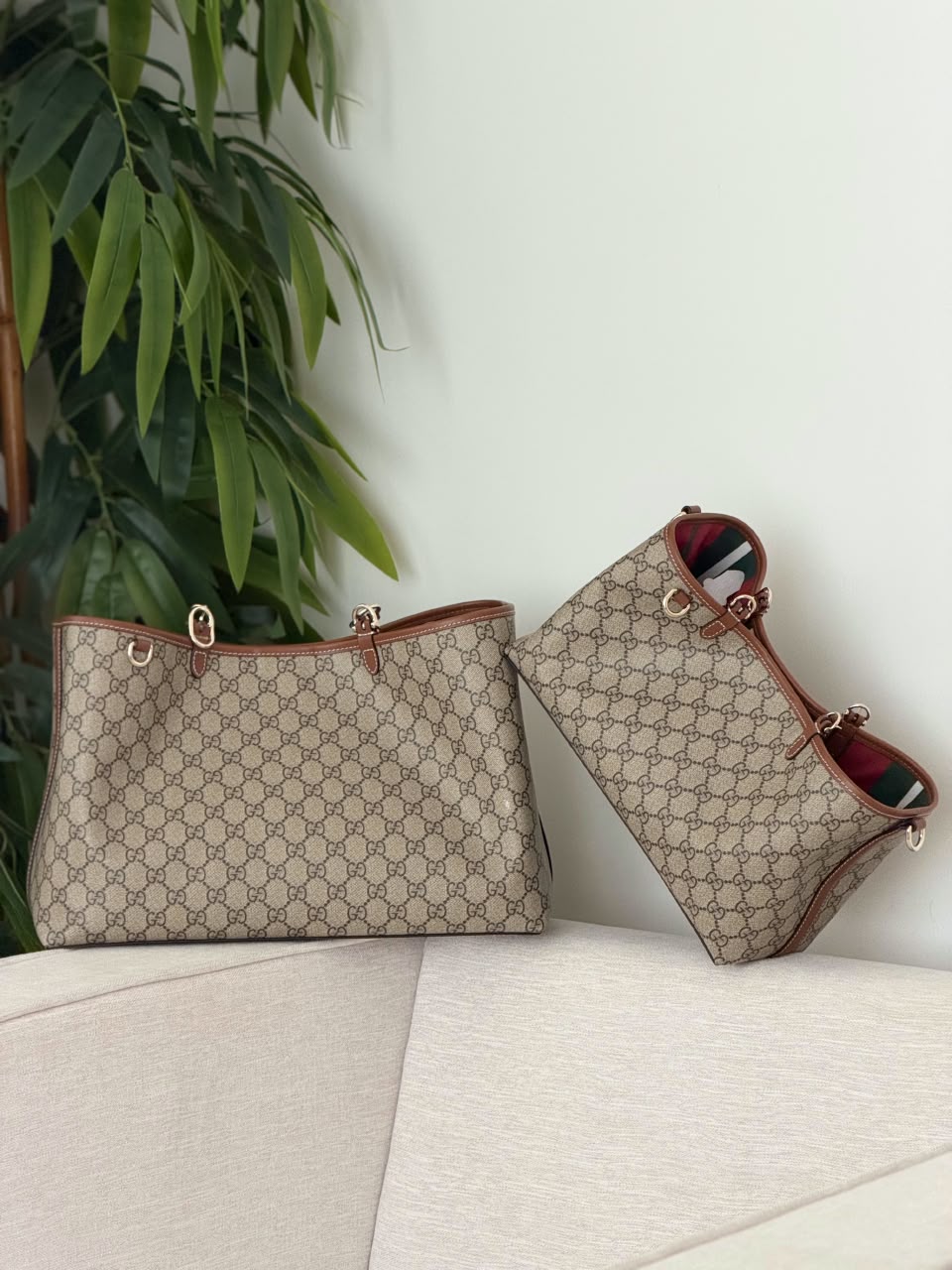 Gucci Shoulder Bag - Beige & Black