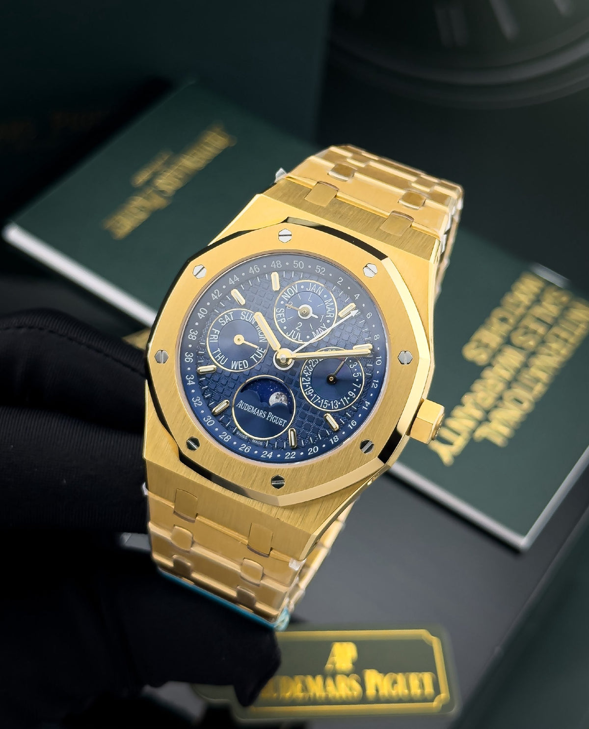 Audemars Piguet Royal Oak Watch - 