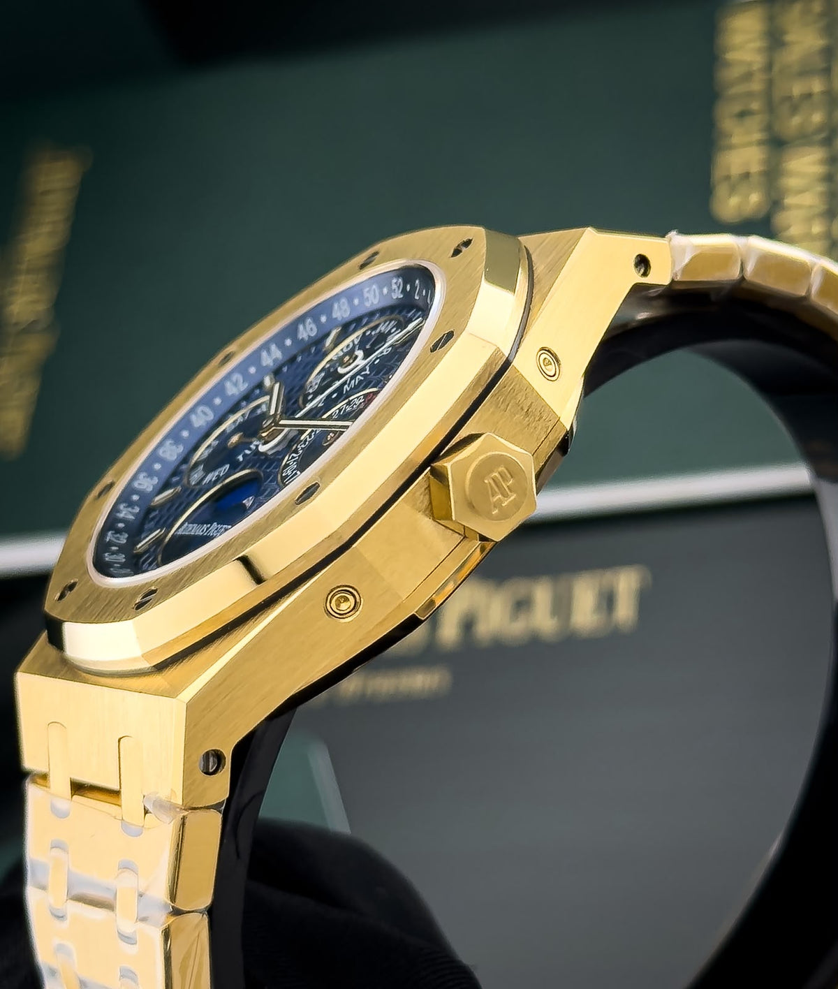 Audemars Piguet Royal Oak Watch - 