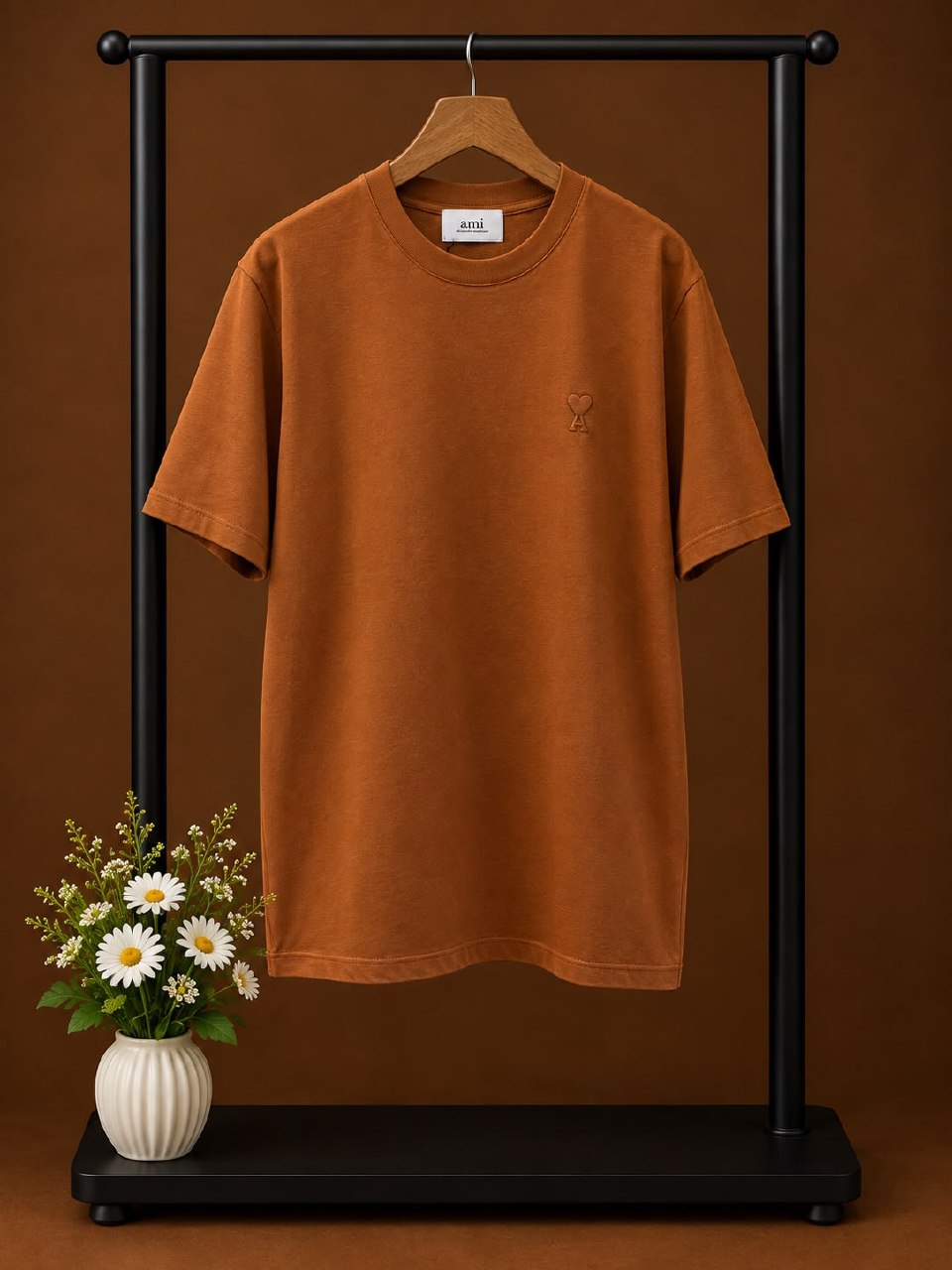 AMI Paris T-Shirt Embroidered Heart - Brown