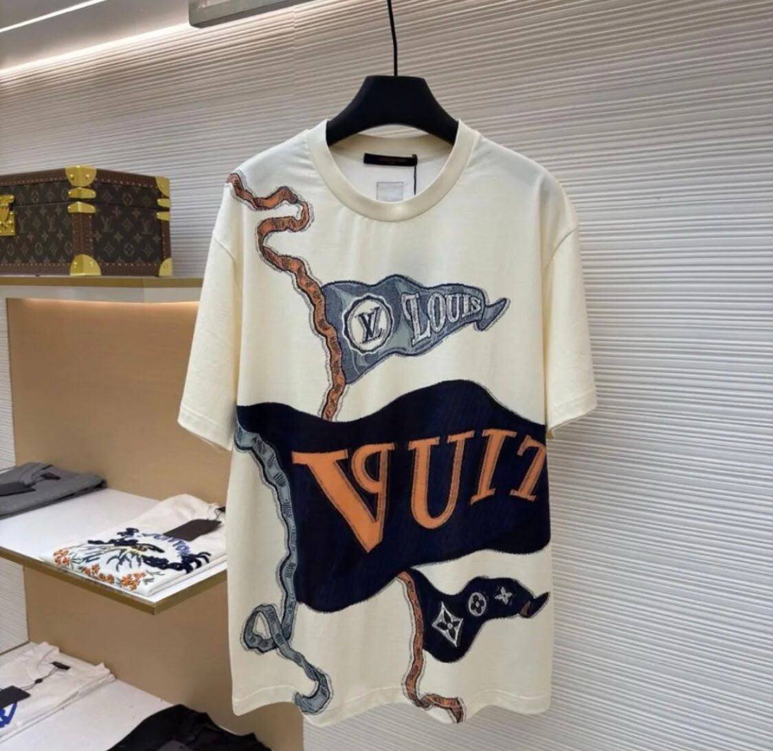 Louis Vuitton T-shirt - 