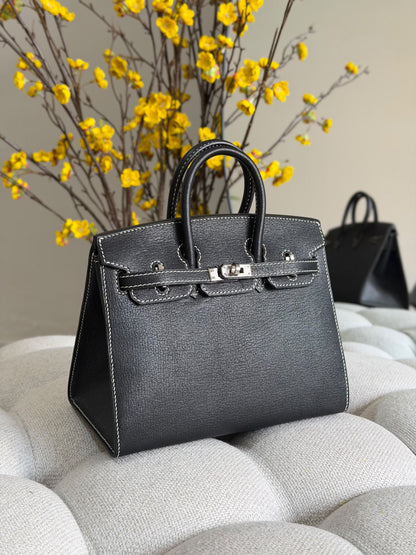 Hermès Handbag Textured Leather - Black